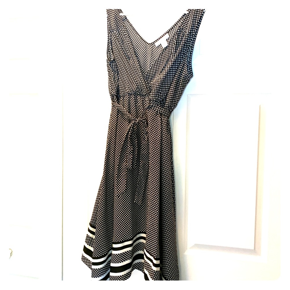 Tie waist polka dot maternity dress